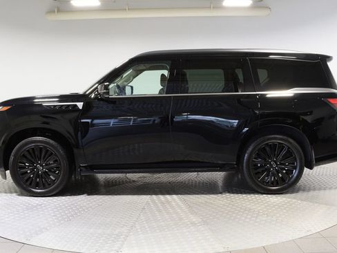 Certified 2026 INFINITI QX80 Luxe w/ Cargo Package AWD/4WD image 5