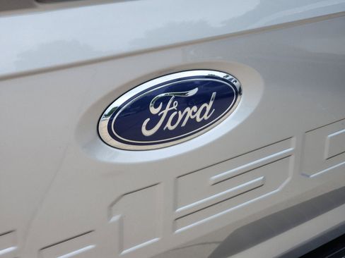 Used 2023 Ford F150 XLT w/ Equipment Group 302A High RWD image 33
