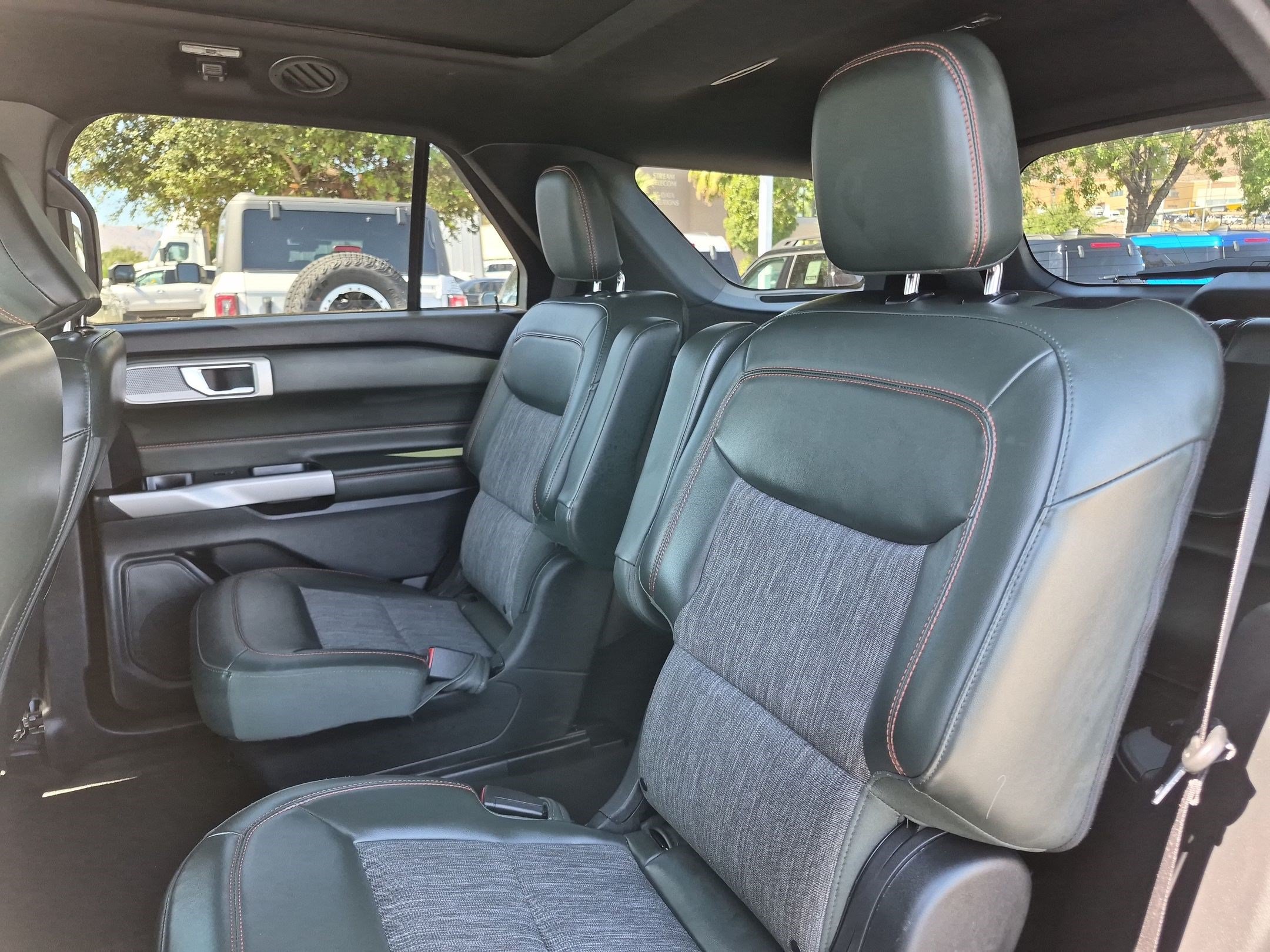 Certified 2022 Ford Explorer Timberline w/ Timberline Technology Package AWD/4WD image 28