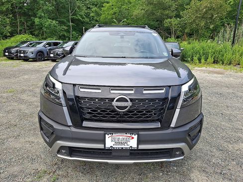 Used 2025 Nissan Pathfinder Rock Creek AWD/4WD image 29