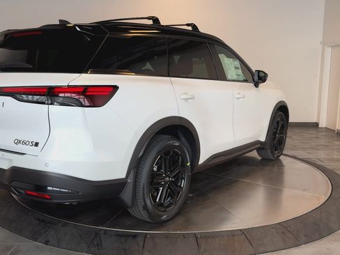 New 2026 INFINITI QX60 Sport w/ Dark Cargo Package image 8