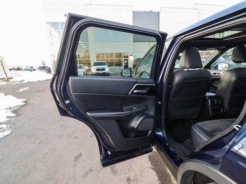 Used 2022 Mitsubishi Outlander SEL Black Edition image 43