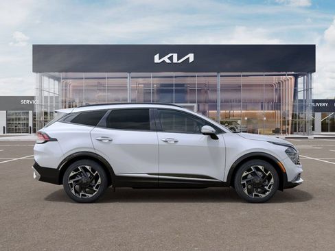 Certified 2025 Kia Sportage SX FWD image 9