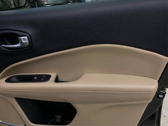 Used 2018 Jeep Compass Sport AWD/4WD image 26