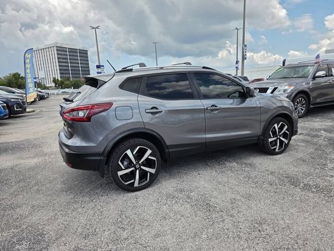 Used 2021 Nissan Rogue Sport SL w/ Premium Package FWD image 15