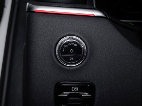 New 2026 Mercedes-Benz GLC 350e 4MATIC image 19