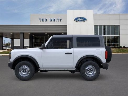 New 2025 Ford Bronco 2-Door image 4