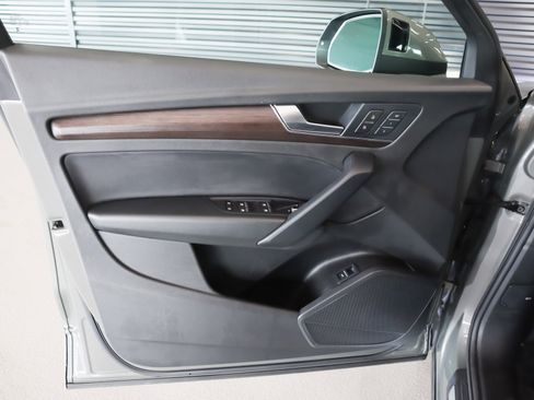 Used 2023 Audi Q5 2.0T Premium image 27