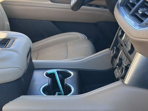 Used 2021 Chevrolet Tahoe Premier w/ Premium Package image 7