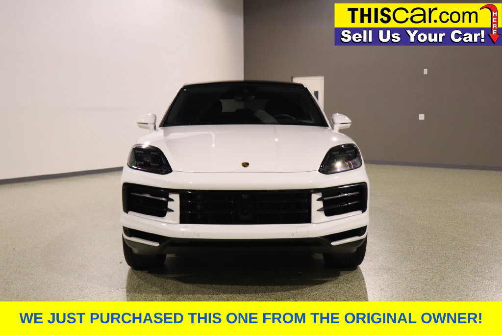 Used 2024 Porsche Cayenne Coupe AWD/4WD image 2