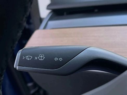 Used 2019 Tesla Model 3 Mid Range RWD image 23
