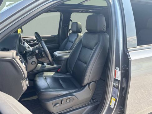 Used 2021 Chevrolet Tahoe Z71 w/ Z71 Off-Road Package AWD/4WD image 18