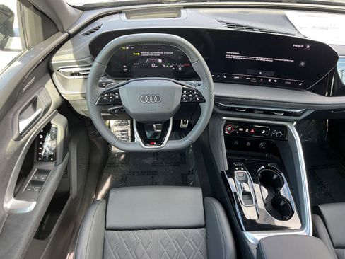 New 2025 Audi SQ5 Premium Plus image 16