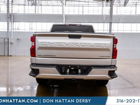 Used 2022 Chevrolet Silverado 1500 Custom image 26