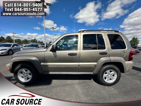 Used 2007 Jeep Liberty Sport AWD/4WD image 3