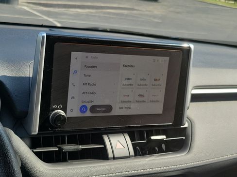 Certified 2025 Toyota RAV4 LE AWD/4WD image 27