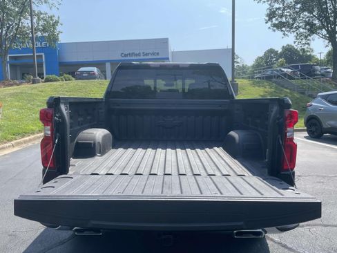Used 2023 Chevrolet Silverado 1500 LTZ w/ LTZ Premium Package AWD/4WD image 8