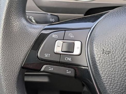 Used 2018 Volkswagen Tiguan S FWD image 23