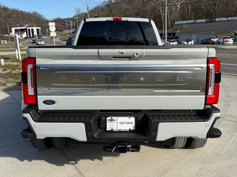 Used 2026 Ford F450 Platinum w/ Platinum Plus Package image 5