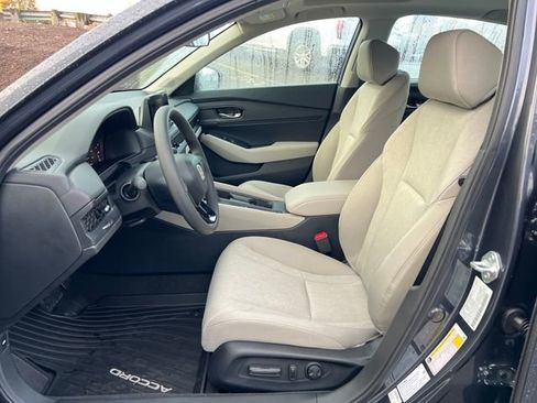 New 2025 Honda Accord SE image 15