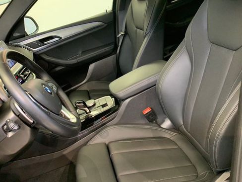 Used 2025 BMW X4 xDrive30i w/ Premium Package AWD/4WD image 18