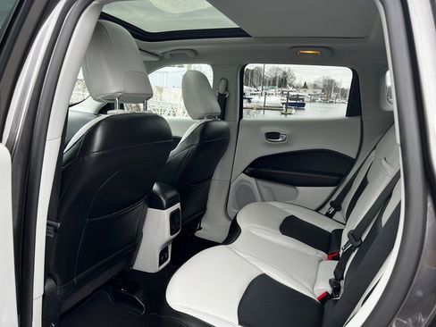 Certified 2019 Jeep Compass Limited w/ Safety & Security Group image 10