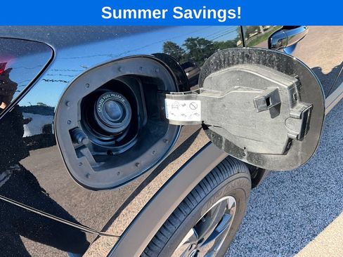 Used 2025 Nissan Rogue SV AWD/4WD image 17