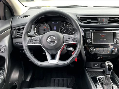 Used 2020 Nissan Rogue Sport S FWD image 6