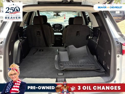 Used 2019 Chevrolet Traverse LT FWD image 11