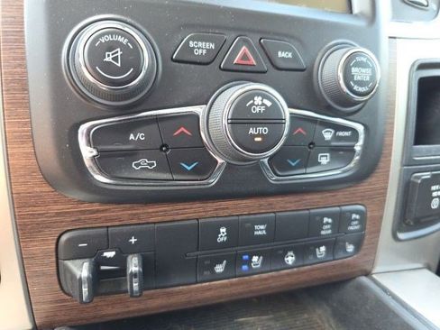 Used 2014 RAM 1500 Laramie w/ Convenience Group AWD/4WD image 22