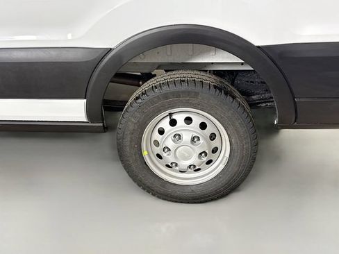 New 2026 Ford Transit 250 148 Medium Roof Extended AWD image 27