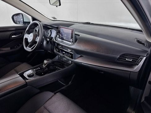 Certified 2024 Nissan Rogue SV image 22