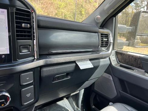 Used 2023 Ford F250 Lariat w/ Lariat Ultimate Package image 23