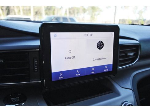 Certified 2022 Ford Explorer XLT w/ Equipment Group 202A image 23