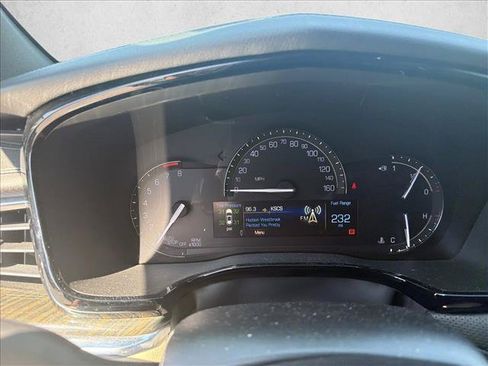 Used 2017 Cadillac XT5 FWD image 10