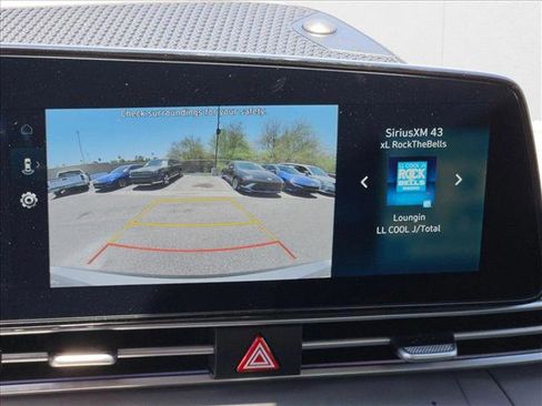 New 2025 Hyundai Elantra SEL image 15