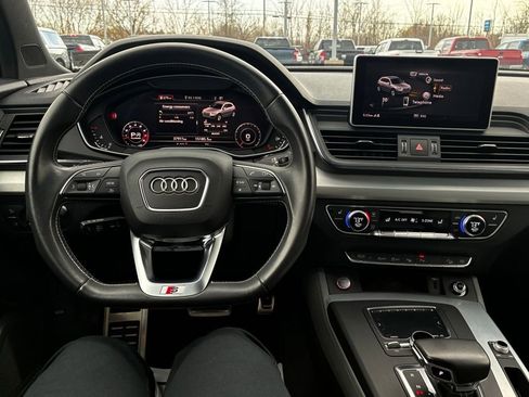 Used 2020 Audi SQ5 Prestige w/ Prestige Package image 29