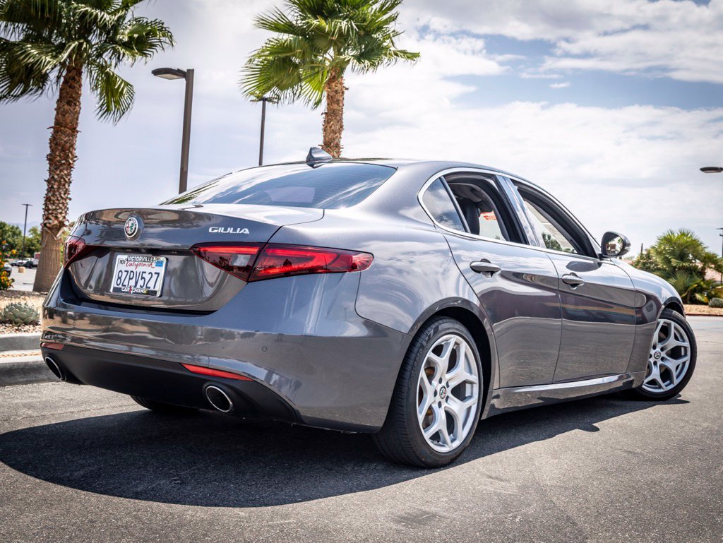 Used 2018 Alfa Romeo Giulia Ti w/ TI Leather Package RWD image 10