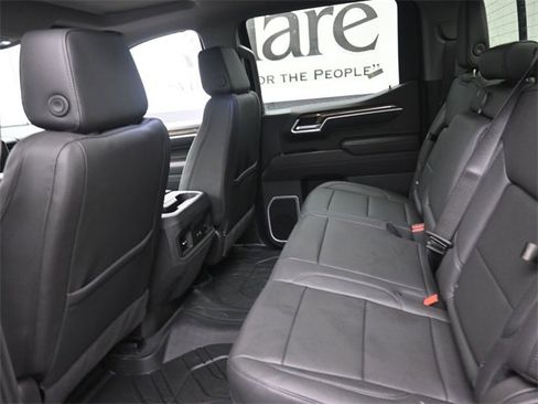 New 2026 Chevrolet Silverado 1500 High Country w/ Technology Package image 9