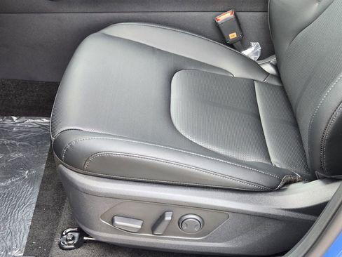 New 2026 Kia Sportage EX FWD image 18