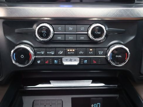 Used 2024 Ford F250 King Ranch w/ Chrome Package AWD/4WD image 11