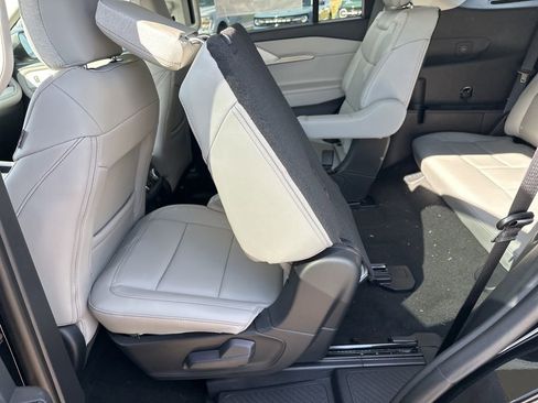 New 2026 Ford Explorer Active w/ Active Comfort Package image 34