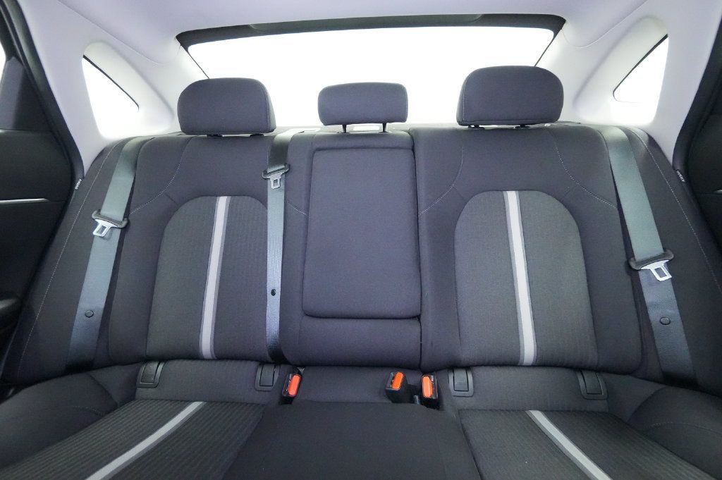 Used 2023 Hyundai Sonata SEL w/ Convenience Package FWD image 19