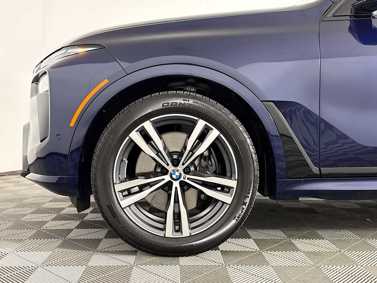 Used 2026 BMW X7 M60i AWD/4WD image 30