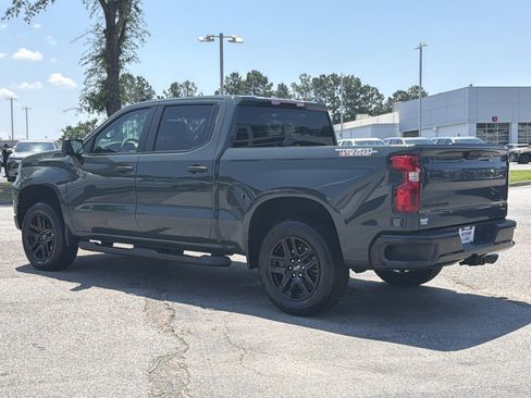 Used 2025 Chevrolet Silverado 1500 Custom Trail Boss w/ Turbomax Blackout Package AWD/4WD image 10