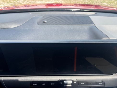 Used 2025 Kia K4 LXS image 17