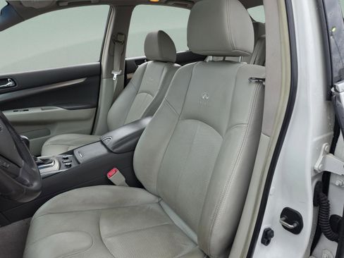 Used 2011 INFINITI G37 x w/ Premium Pkg image 13