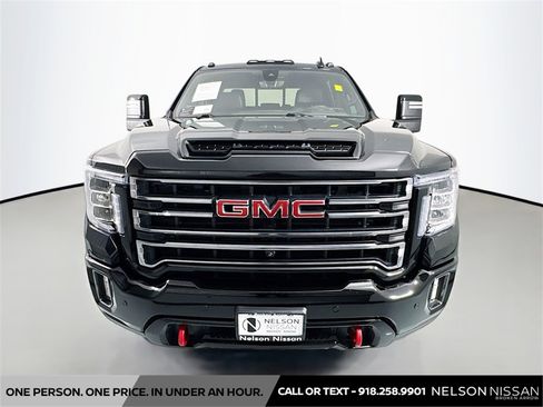 Used 2022 GMC Sierra 2500 AT4 w/ AT4 Premium Plus Package image 2