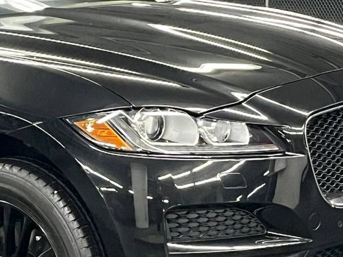 Used 2017 Jaguar F-PACE Prestige AWD/4WD image 42
