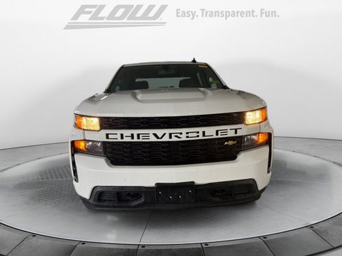 Used 2019 Chevrolet Silverado 1500 Custom w/ Custom Max Trailering Package image 2